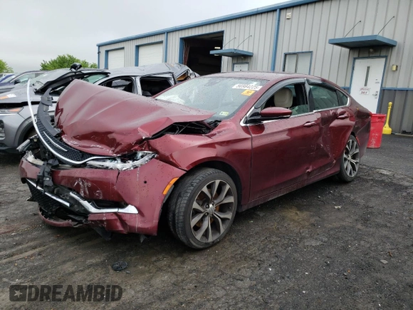 2015 Chrysler 200 C z VIN 1C3CCCEG7FN584277, wystawiony jako Copart lot #56984225 z przebiegiem 112 377 mil mil oraz Szkoda całkowita • Salvage title. Historia ofert i sprzedaży dostępna na DreamBid. Obrazek 1.