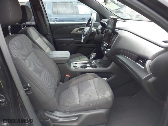 2022 Chevrolet Traverse LT Cloth with VIN 1GNERGKWXNJ128020, listed as a IAAI auction lot 41834528 with 41,087 mi miles. Bid and sale history available at carsss.com. Image 5.