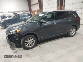 2017 Kia Sorento LX with VIN 5XYPGDA38HG250523, listed as a IAAI auction lot 41965678 with 100,794 mi miles. Bid and sale history available at carsss.com. Image 2.