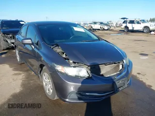 2014 Honda Civic LX z VIN 19XFB2F55EE271332, wystawiony jako IAAI lot #41644847 z przebiegiem 161 567 mil mil oraz . Historia ofert i sprzedaży dostępna na DreamBid. Obrazek 6.