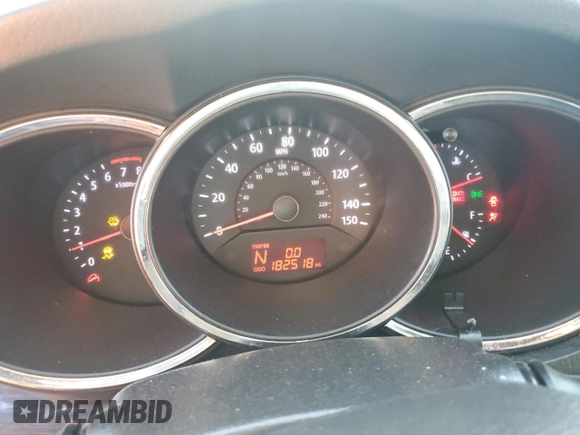 2012 Kia Sorento LX z VIN 5XYKT3A63CG240906, wystawiony jako Copart lot #52706915 z przebiegiem 182 518 mil mil oraz Szkoda całkowita • Salvage title. Historia ofert i sprzedaży dostępna na DreamBid. Obrazek 9.