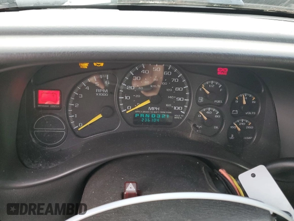 2000 Chevrolet Silverado 1500 LS with VIN 2GCEC19V6Y1189500, listed as a Copart auction lot 85591734 with 236,104 mi miles and Salvage Title. Bid and sale history available at carsss.com. Image 9.