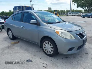 2012 Nissan Versa SV с VIN 3N1CN7AP7CL857736, выставлен на аукционе IAAI как лот 42551017 с пробегом 237 397 миль миль и . История ставок и продаж доступна на DreamBid. Изображение 1.