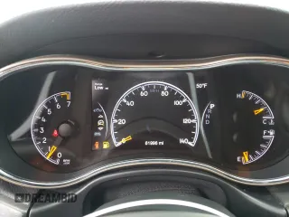 2017 Jeep Grand Cherokee Altitude z VIN 1C4RJFAG4HC662001, wystawiony jako Copart lot #58292605 z przebiegiem 61 996 mil mil oraz Czysty tytuł • Clean title. Historia ofert i sprzedaży dostępna na DreamBid. Obrazek 9.