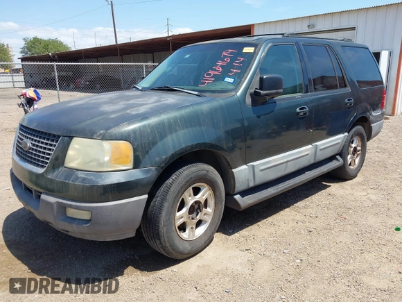 2004 Ford Expedition Special Service with VIN 1FMPU16L74LA64899, listed as a IAAI auction lot 41964679 with 178,369 mi miles. Bid and sale history available at carsss.com. Image 2.