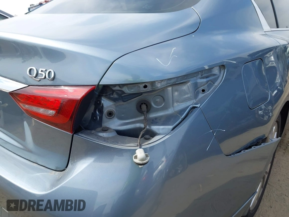 2018 Infiniti Q50 3.0t LUXE with VIN JN1EV7AP9JM352079, listed as a IAAI auction lot 42030404 with 62,550 mi miles. Bid and sale history available at carsss.com. Image 18.