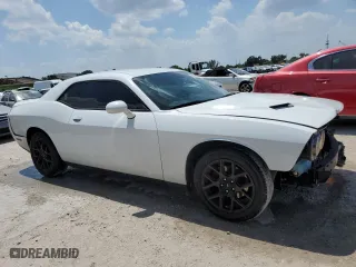 2019 Dodge Challenger SXT with VIN 2C3CDZAG4KH524658, listed as a Copart auction lot 52937585 with 125,583 mi miles and Clean Title. Bid and sale history available at carsss.com. Image 4.