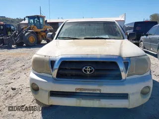 2006 Toyota Tacoma z VIN 3TMLU42N26M004719, wystawiony jako IAAI lot #40569250 z przebiegiem Nie podano mil oraz . Historia ofert i sprzedaży dostępna na DreamBid. Obrazek 12.