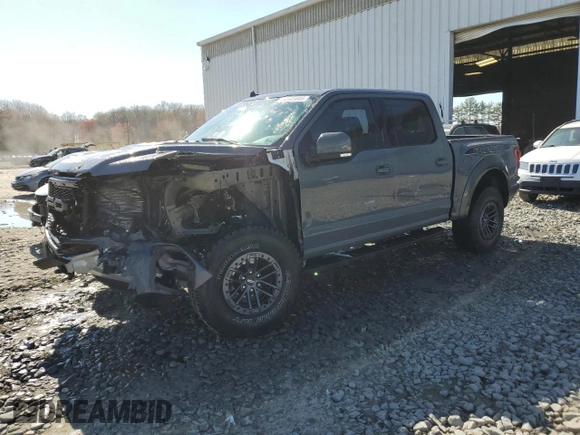 2020 Ford F-150 Raptor with VIN 1FTFW1RG3LFA04270, listed as a Copart auction lot 52685685 with 68,494 mi miles and Salvage Title. Bid and sale history available at carsss.com. Image 1.