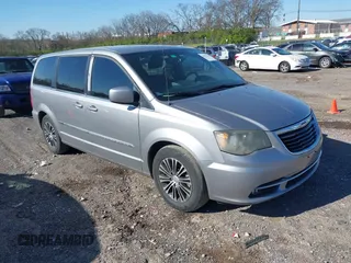 2014 Chrysler Town & Country S with VIN 2C4RC1HG2ER191665, listed as a IAAI auction lot 41874528 with 161,014 mi miles. Bid and sale history available at carsss.com. Image 1.