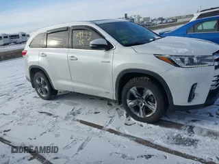 2018 Toyota Highlander Hybrid Limited z VIN 5TDDGRFH0JS041001, wystawiony jako IAAI lot #40983325 z przebiegiem 127 272 mil mil oraz . Historia ofert i sprzedaży dostępna na DreamBid. Obrazek 13.