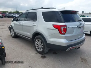 2017 Ford Explorer XLT с VIN 1FM5K7DH7HGA15053, выставлен на аукционе IAAI как лот 42425444 с пробегом 110 336 миль миль и . История ставок и продаж доступна на DreamBid. Изображение 3.