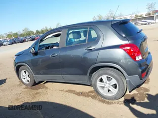 2020 Chevrolet Trax LS with VIN 3GNCJKSB1LL240323, listed as a IAAI auction lot 42011374 with 108,561 mi miles and . Bid and sale history available at carsss.com. Image 14.