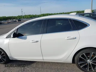 2017 Buick Verano Sport Touring with VIN 1G4PR5SK2H4109561, listed as a IAAI auction lot 42132679 with 1 mi miles. Bid and sale history available at carsss.com. Image 13.