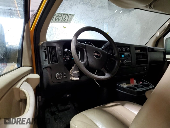 2013 GMC Savana Cargo Van with VIN 1GTZ7TBG2D1118954, listed as a Copart auction lot 73755124 with 117,410 mi miles and Salvage Title. Bid and sale history available at carsss.com. Image 8.