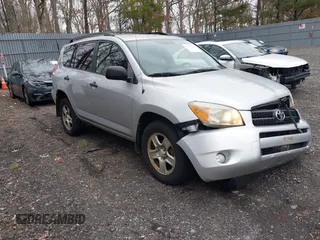 2008 Toyota RAV4 with VIN JTMBD33V786076474, listed as a IAAI auction lot 41737663 with 127,164 mi miles. Bid and sale history available at carsss.com. Image 1.