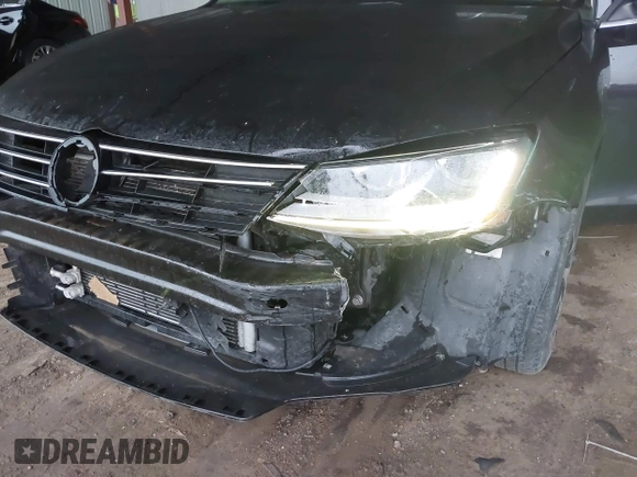 2018 Volkswagen Jetta SE with VIN 3VWDB7AJ3JM214858, listed as a IAAI auction lot 42151137 with 100,346 mi miles and . Bid and sale history available at DreamBid. Image 6.