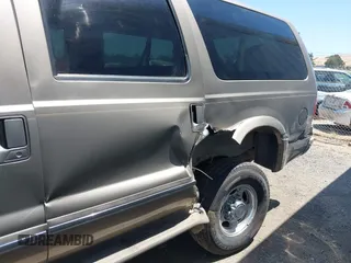 2002 Ford Excursion Limited z VIN 1FMNU43S72EA30242, wystawiony jako IAAI lot #42604414 z przebiegiem 209 106 mil mil oraz . Historia ofert i sprzedaży dostępna na DreamBid. Obrazek 6.