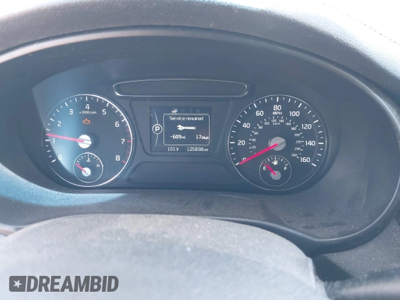 2018 Kia Sorento LX with VIN 5XYPG4A5XJG394663, listed as a IAAI auction lot 40222497 with 125,838 mi miles and . Bid and sale history available at DreamBid. Image 7.