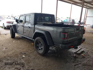 2022 Jeep Gladiator Mojave z VIN 1C6JJTEG8NL182360, wystawiony jako IAAI lot #42194516 z przebiegiem 67 658 mil mil oraz . Historia ofert i sprzedaży dostępna na DreamBid. Obrazek 3.