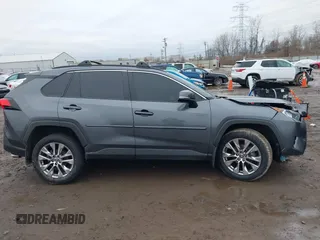 2021 Toyota RAV4 XLE Premium с VIN 2T3A1RFV4MC184144, выставлен на аукционе IAAI как лот 41541562 с пробегом 76 326 миль миль и . История ставок и продаж доступна на DreamBid. Изображение 13.