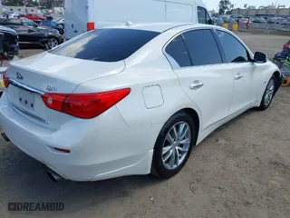 2016 Infiniti Q50 3.0t Premium with VIN JN1EV7AP7GM301088, listed as a IAAI auction lot 41970041 with 91,147 mi miles. Bid and sale history available at carsss.com. Image 4.