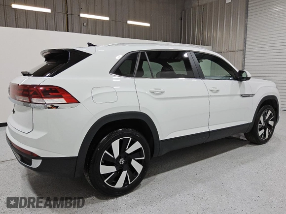 2024 Volkswagen Atlas SE z VIN 1V2WE2CAXRC219246, wystawiony jako Copart lot #55703915 z przebiegiem 39 735 mil mil oraz Czysty tytuł • Clean title. Historia ofert i sprzedaży dostępna na DreamBid. Obrazek 3.