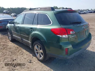 2014 Subaru Outback Limited z VIN 4S4BRDNCXE2208113, wystawiony jako IAAI lot #42169771 z przebiegiem 243 417 mil mil oraz . Historia ofert i sprzedaży dostępna na DreamBid. Obrazek 3.