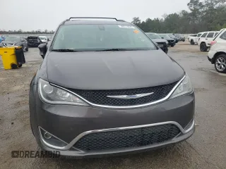 2018 Chrysler Pacifica Touring L Plus z VIN 2C4RC1EG1JR309705, wystawiony jako Copart lot #46611035 z przebiegiem 139 359 mil mil oraz Szkody całkowita. Historia ofert i sprzedaży dostępna na DreamBid. Obrazek 5.