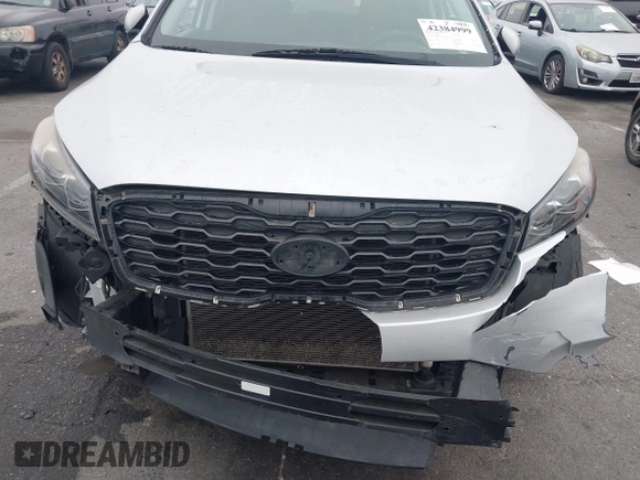 2019 Kia Sorento LX z VIN 5XYPG4A36KG438741, wystawiony jako IAAI lot #42384999 z przebiegiem 94 640 mil mil oraz . Historia ofert i sprzedaży dostępna na DreamBid. Obrazek 6.