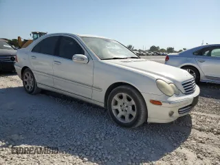2006 Mercedes-Benz C 280 Luxury with VIN WDBRF54H06A906654, listed as a Copart auction lot 53290105 with 185,128 mi miles and Salvage Title. Bid and sale history available at DreamBid. Image 4.