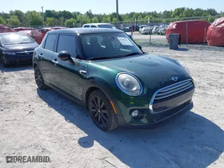 2015 MINI Cooper Hardtop 4 Door with VIN WMWXS5C56FT830225, listed as a IAAI auction lot 41996218 with 69,981 mi miles. Bid and sale history available at carsss.com. Image 1.