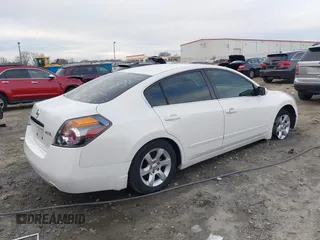 2009 Nissan Altima 2.5 S with VIN 1N4AL21EX9C143184, listed as a IAAI auction lot 41108362 with 195,564 mi miles. Bid and sale history available at carsss.com. Image 4.