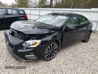 2017 Volvo S60 Dynamic z VIN YV140MTL3H2434759, wystawiony jako Copart lot #53932245 z przebiegiem 67 255 mil mil oraz Szkoda całkowita • Salvage title. Historia ofert i sprzedaży dostępna na DreamBid. Obrazek 1.