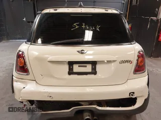 2010 MINI Hardtop S with VIN WMWMF7C5XATX41382, listed as a IAAI auction lot 40558359 with 96,158 mi miles and . Bid and sale history available at DreamBid. Image 16.