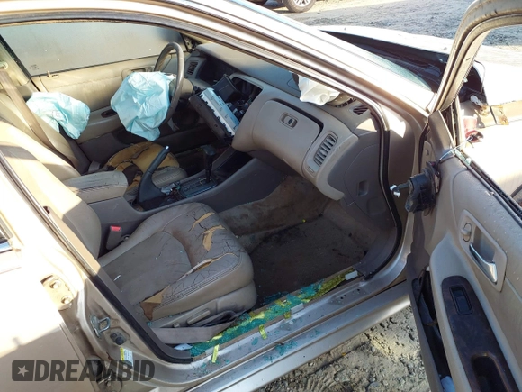 2002 Honda Accord EX z VIN 1HGCG16522A065397, wystawiony jako IAAI lot #41790485 z przebiegiem 223 389 mil mil oraz . Historia ofert i sprzedaży dostępna na DreamBid. Obrazek 5.