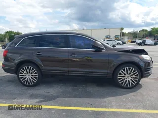 2011 Audi Q7 3.0L TDI Prestige with VIN WA1VMAFE0BD008205, listed as a IAAI auction lot 41692958 with 127,901 mi miles. Bid and sale history available at carsss.com. Image 13.