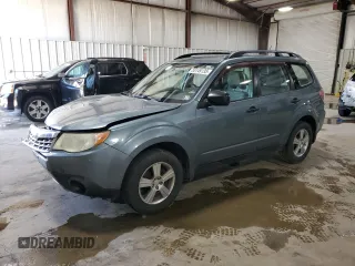 2011 Subaru Forester X z VIN JF2SHABC7BH732386, wystawiony jako Copart lot #55149135 z przebiegiem 191 898 mil mil oraz Szkoda całkowita • Salvage title. Historia ofert i sprzedaży dostępna na DreamBid. Obrazek 1.