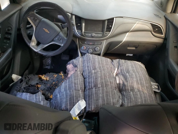 2019 Chevrolet Trax LT with VIN KL7CJPSB0KB896368, listed as a Copart auction lot 85220024 with Not Provided miles and Salvage Title. Bid and sale history available at carsss.com. Image 8.