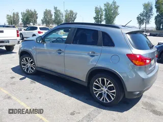 2016 Mitsubishi Outlander SEL z VIN JA4AP4AW5GZ028306, wystawiony jako IAAI lot #42304593 z przebiegiem 138 595 mil mil oraz . Historia ofert i sprzedaży dostępna na DreamBid. Obrazek 3.