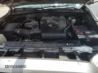 2017 Toyota Tacoma SR5 with VIN 5TFCZ5AN2HX102011, listed as a Copart auction lot 60784795 with 61,742 mi miles and Salvage title. Bid and sale history available at DreamBid. Image 11.