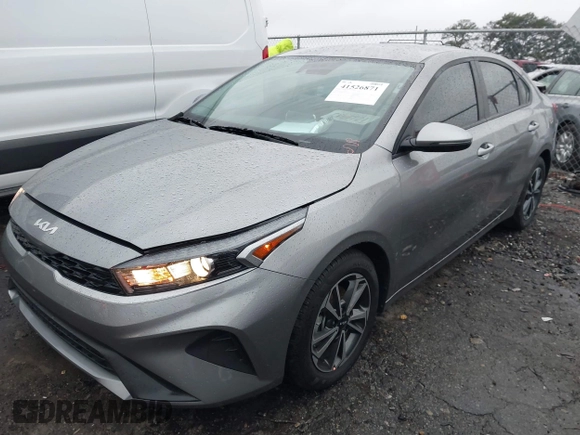 2024 Kia Forte LXS with VIN 3KPF24ADXRE820491, listed as a IAAI auction lot 41526871 with 5,675 mi miles and . Bid and sale history available at DreamBid. Image 2.