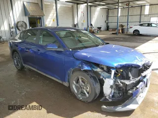 2025 Kia K4 LXS with VIN 3KPFT4DE0SE055220, listed as a Copart auction lot 52859525 with 14,126 mi miles and Clean Title. Bid and sale history available at carsss.com. Image 4.