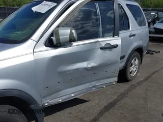 2004 Honda CR-V EX with VIN SHSRD78824U215572, listed as a IAAI auction lot 41932932 with 197,003 mi miles and . Bid and sale history available at carsss.com. Image 6.