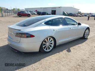 2012 Tesla Model S Performance with VIN 5YJSA1DP3CFP01348, listed as a IAAI auction lot 42185490 with 181,217 mi miles and . Bid and sale history available at DreamBid. Image 4.