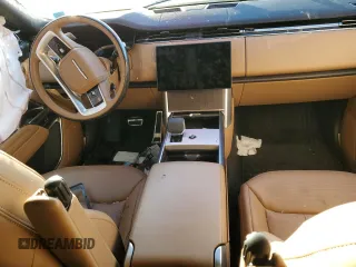 2024 Land Rover Range Rover SE z VIN SALKP9E97RA227153, wystawiony jako Copart lot #80220364 z przebiegiem Nie podano mil oraz Szkoda całkowita • Salvage title. Historia ofert i sprzedaży dostępna na DreamBid. Obrazek 8.