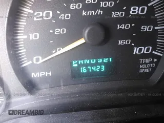 2005 Chevrolet Express Cargo with VIN 1GCFG15X151194055, listed as a IAAI auction lot 26077971 with 167,423 mi miles and . Bid and sale history available at DreamBid. Image 7.