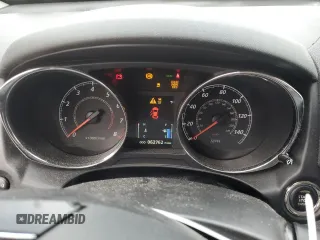 2016 Mitsubishi Outlander SEL z VIN JA4AR4AW5GZ052292, wystawiony jako Copart lot #60345175 z przebiegiem 62 762 mil mil oraz Szkoda całkowita • Salvage title. Historia ofert i sprzedaży dostępna na DreamBid. Obrazek 9.