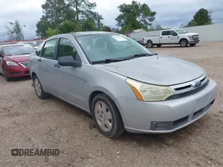 2008 Ford Focus S with VIN 1FAHP34N68W296159, listed as a IAAI auction lot 41913547 with 158,955 mi miles. Bid and sale history available at carsss.com. Image 1.