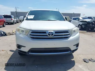 2013 Toyota Highlander with VIN 5TDZA3EH4DS041481, listed as a IAAI auction lot 42056940 with 113,427 mi miles and . Bid and sale history available at DreamBid. Image 12.